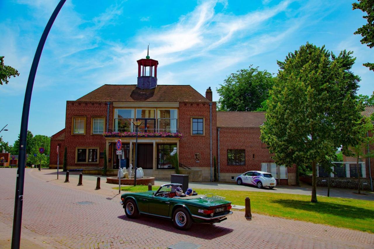Herten Atalanta-Wellness Roermond 'De Wethouder' Bed & Breakfast エクステリア 写真