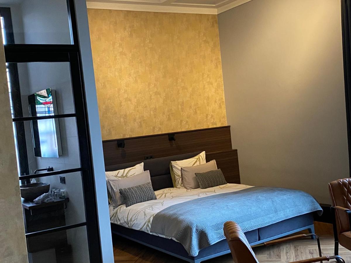Herten Atalanta-Wellness Roermond 'De Wethouder' Bed & Breakfast エクステリア 写真